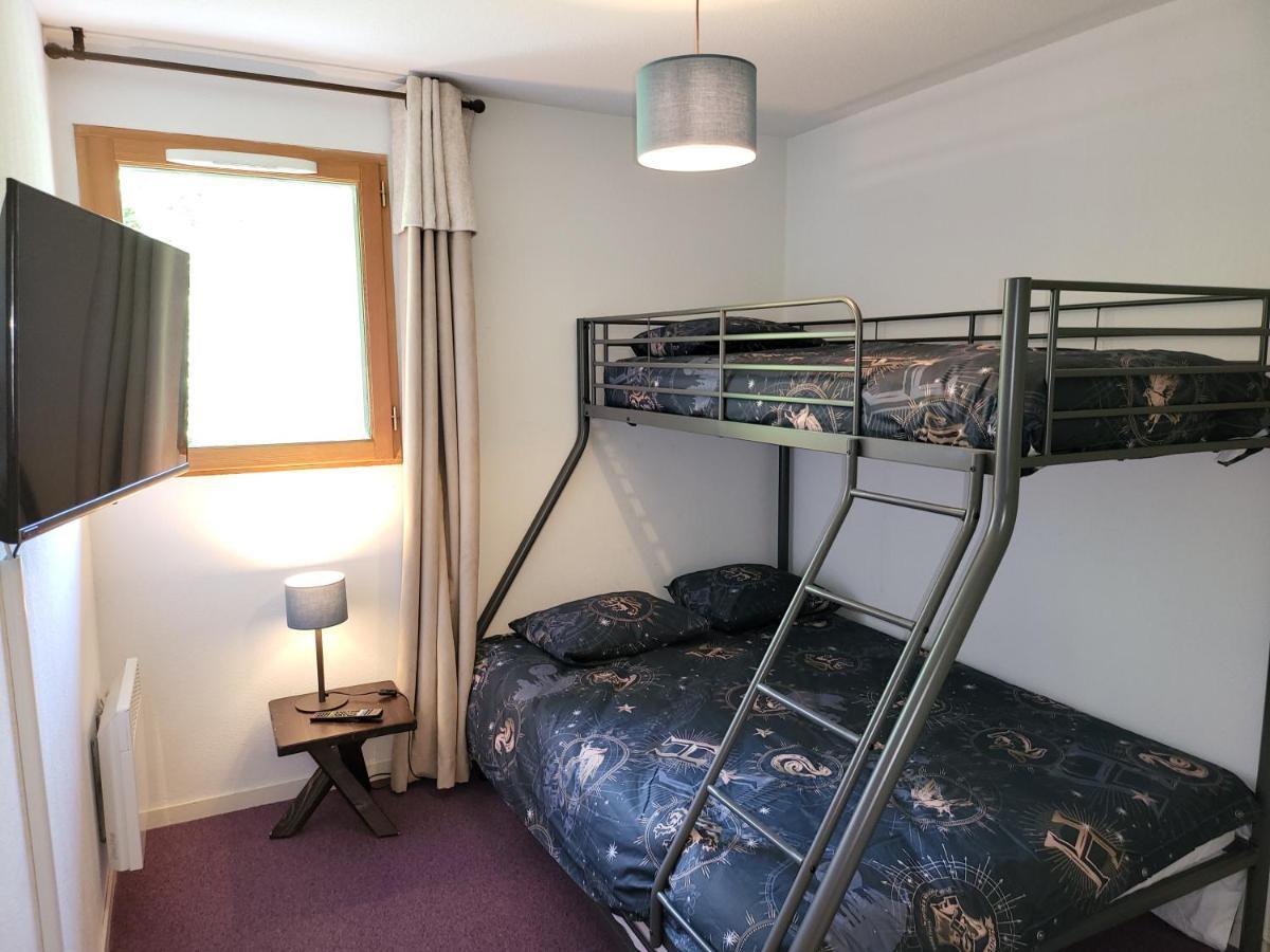 Appartement Dans Chalet Avec Piscine Couverte Сен-Жерве-Ле-Бэн Экстерьер фото